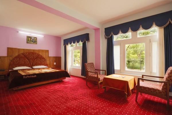 Hotel Mohan Palace - Manali (Himachal Pradesh) — Photos 1